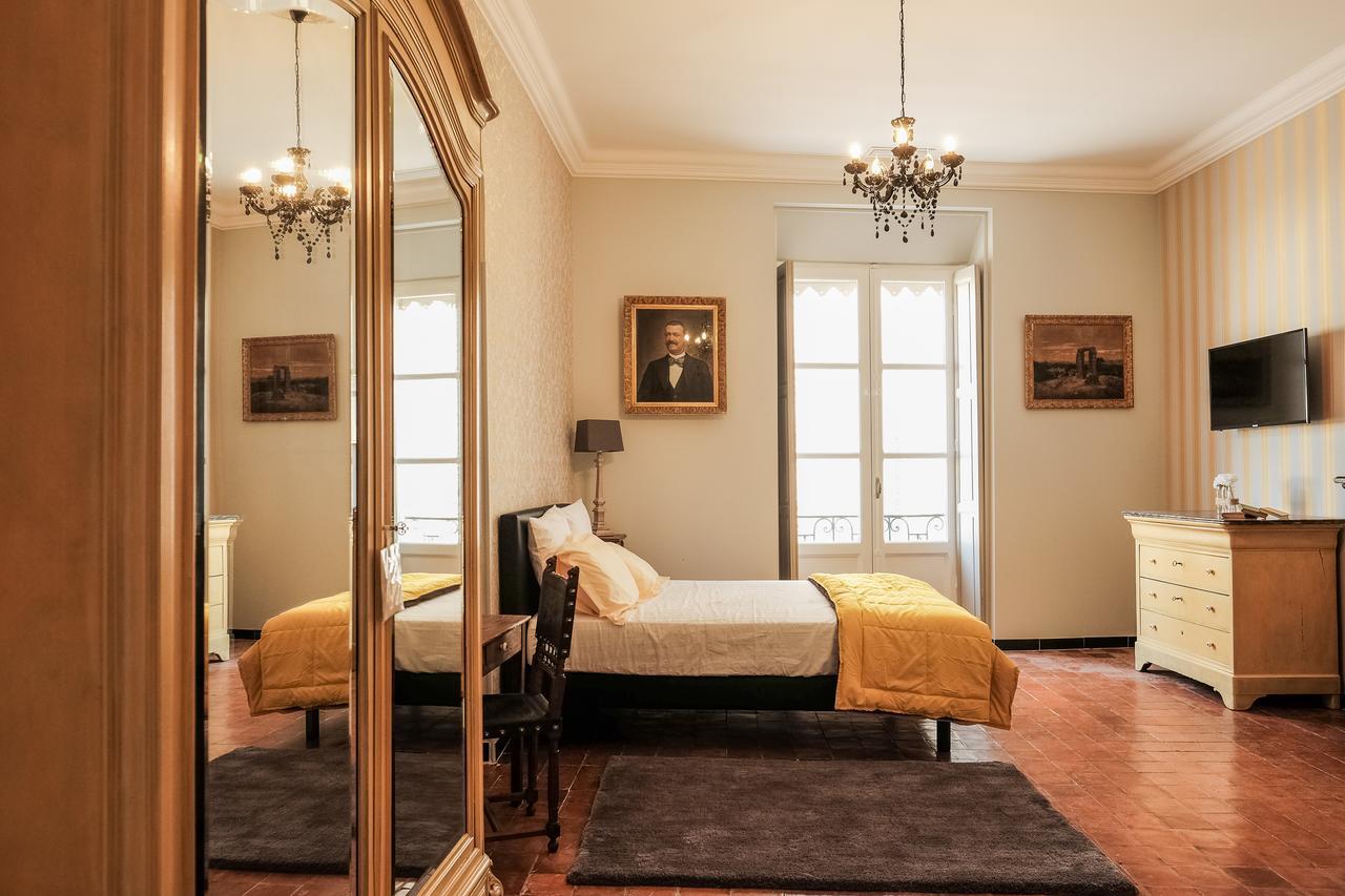 Les Suites De Peyrat Пезенас Екстер'єр фото